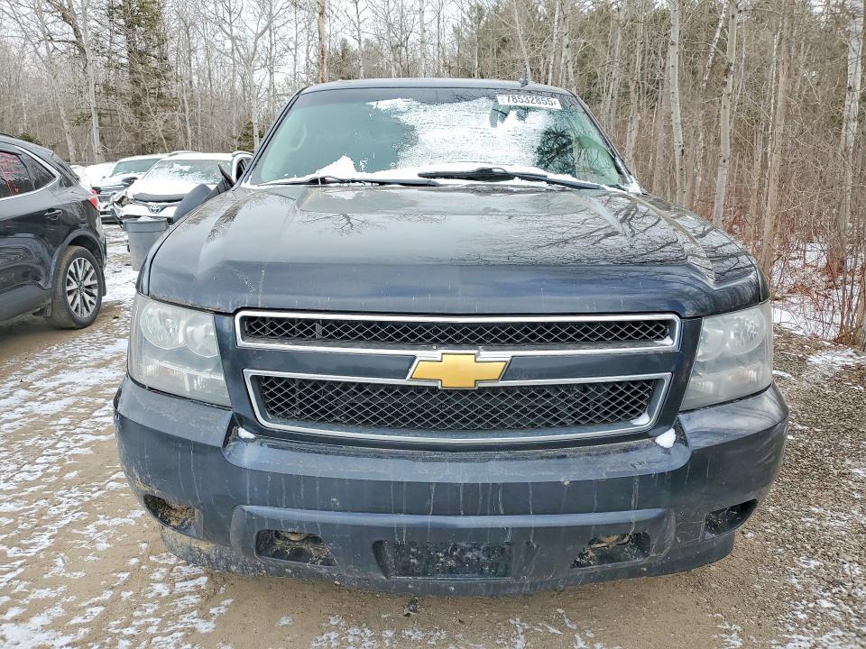 2014 Chevrolet Suburban მანქანა იყიდება აუქციონზე, vin: 1GNSKHE71ER100822, აუქციონის ნომერი: 78532855