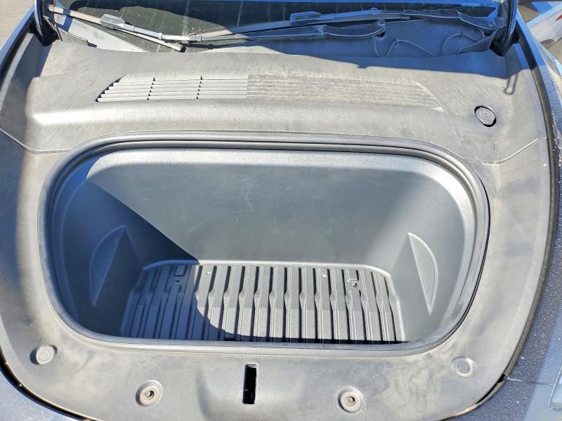 46352206 :رقم المزاد ، 5YJYGDEE7MF180322 vin ، 2021 Tesla Model Y مزاد بيع