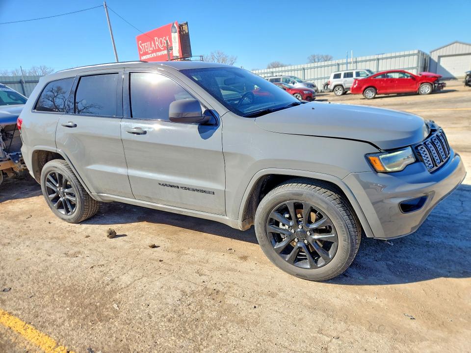 Продажа на аукционе авто 2021 Jeep Grand Cherokee, vin: 1C4RJFAG3MC776324, номер лота: 45527936