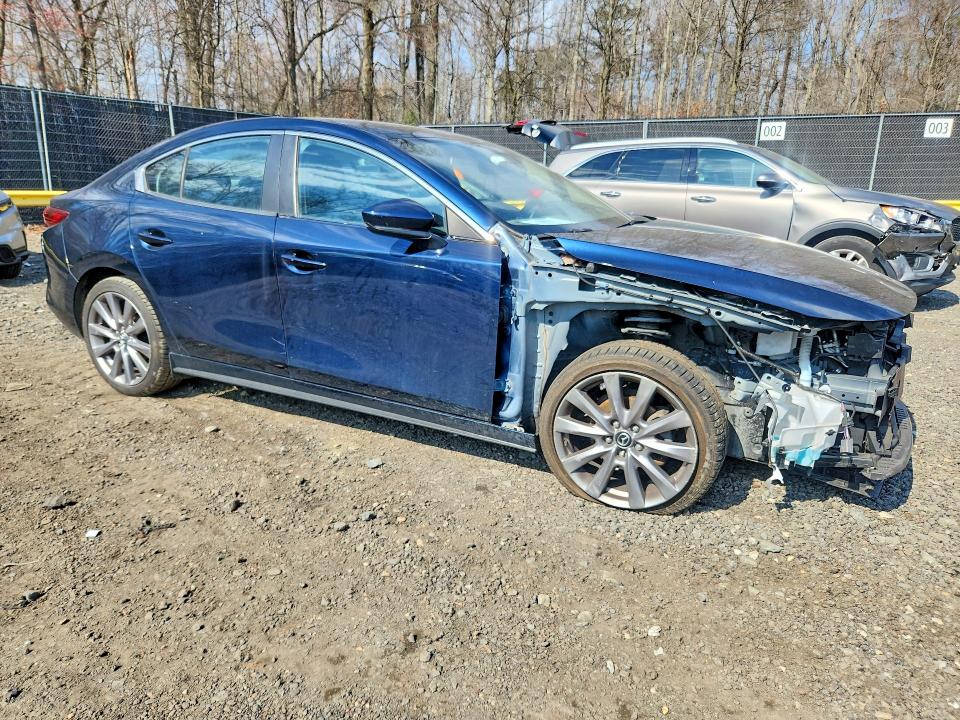 2022 Mazda 3 მანქანა იყიდება აუქციონზე, vin: JM1BPABL5N1502067, აუქციონის ნომერი: 79996275