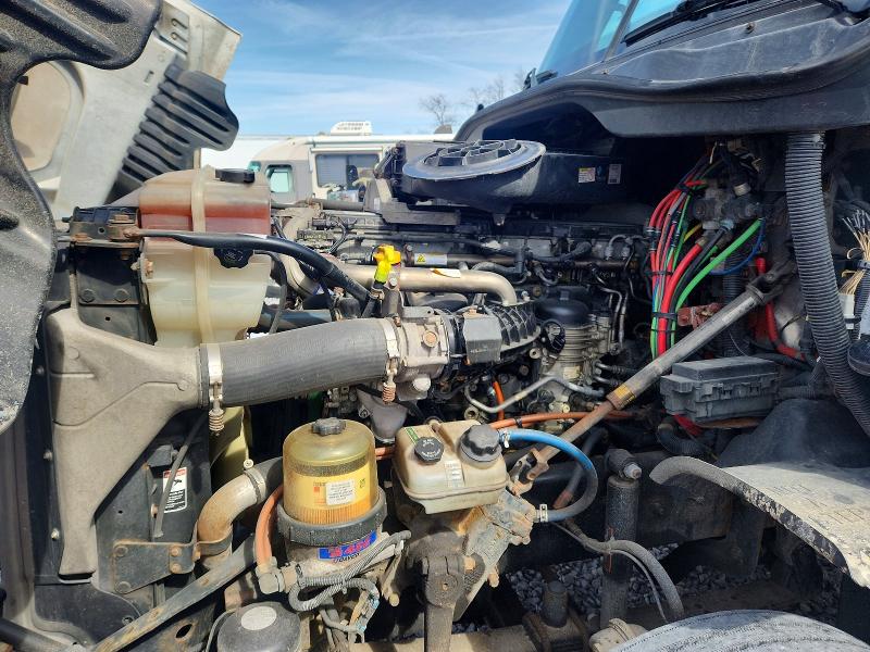 2016 Freightliner Cascadia 125 მანქანა იყიდება აუქციონზე, vin: 1FUBGEDV0GLHC5640, აუქციონის ნომერი: 46200246