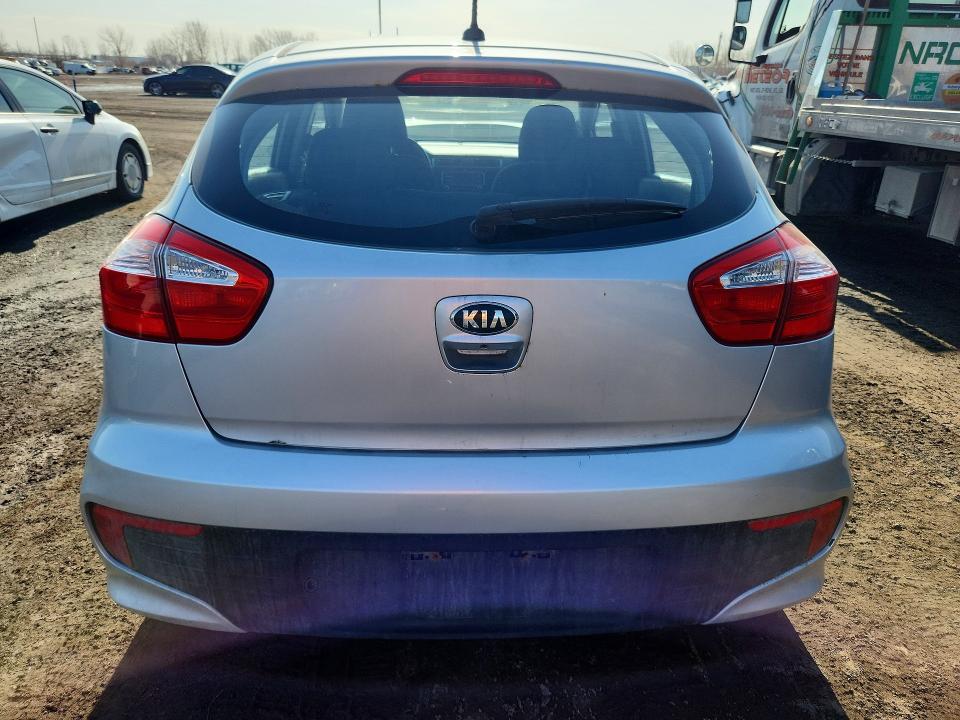 48107026 :رقم المزاد ، KNADN5A37G6593305 vin ، 2016 Kia Rio 5-door مزاد بيع