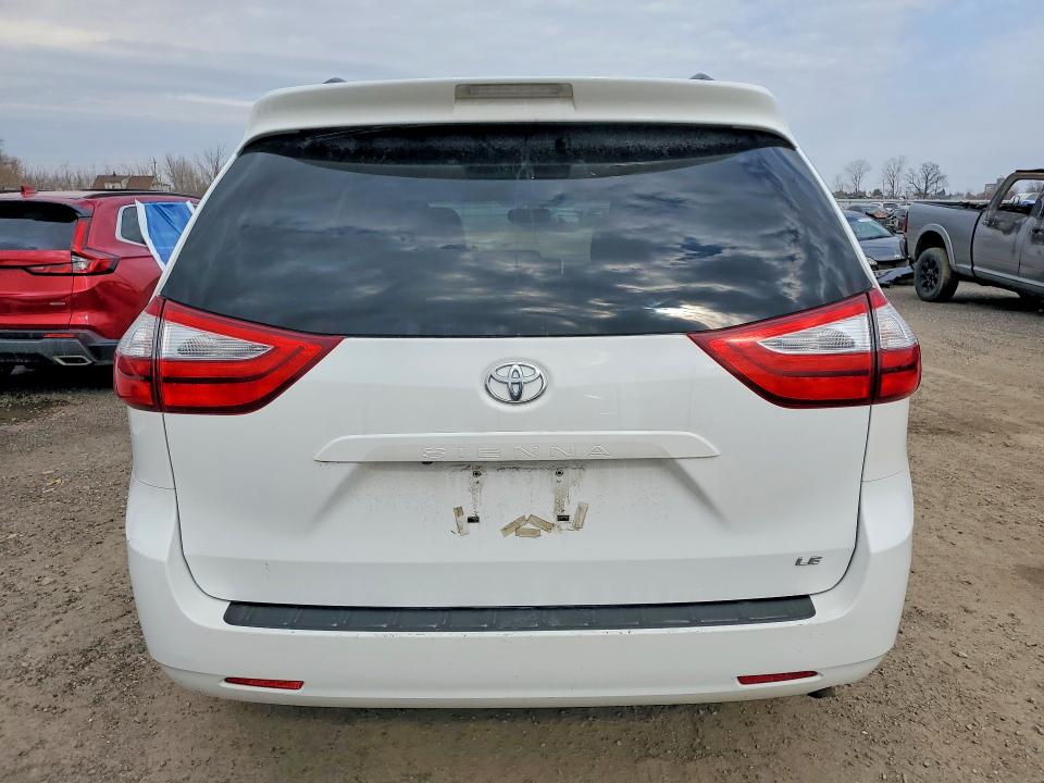 Продажа на аукционе авто 2017 Toyota Sienna, vin: 5TDKZ3DC5HS808048, номер лота: 46752176