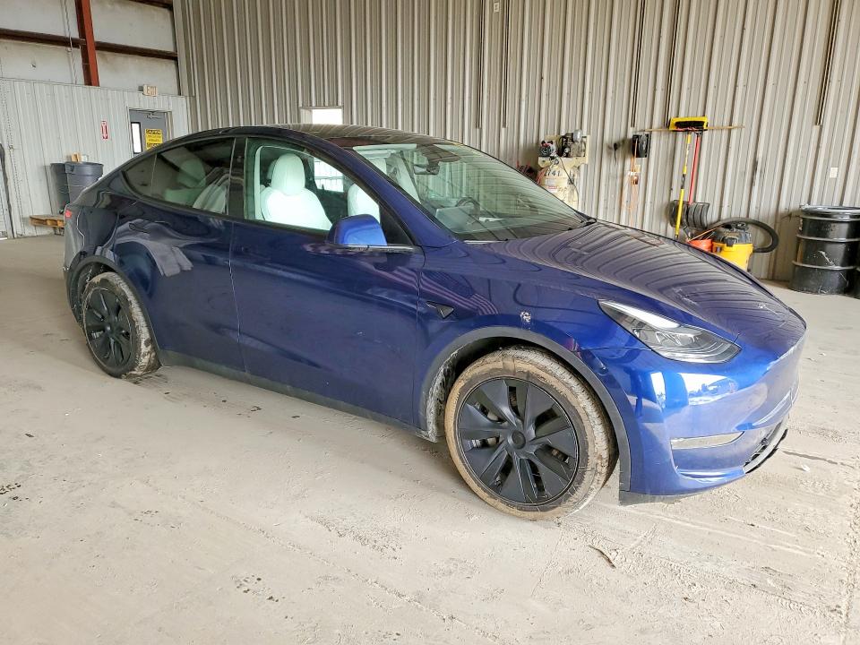 Продажа на аукционе авто 2024 Tesla Model Y, vin: 7SAYGAEE2RF211789, номер лота: 45984246