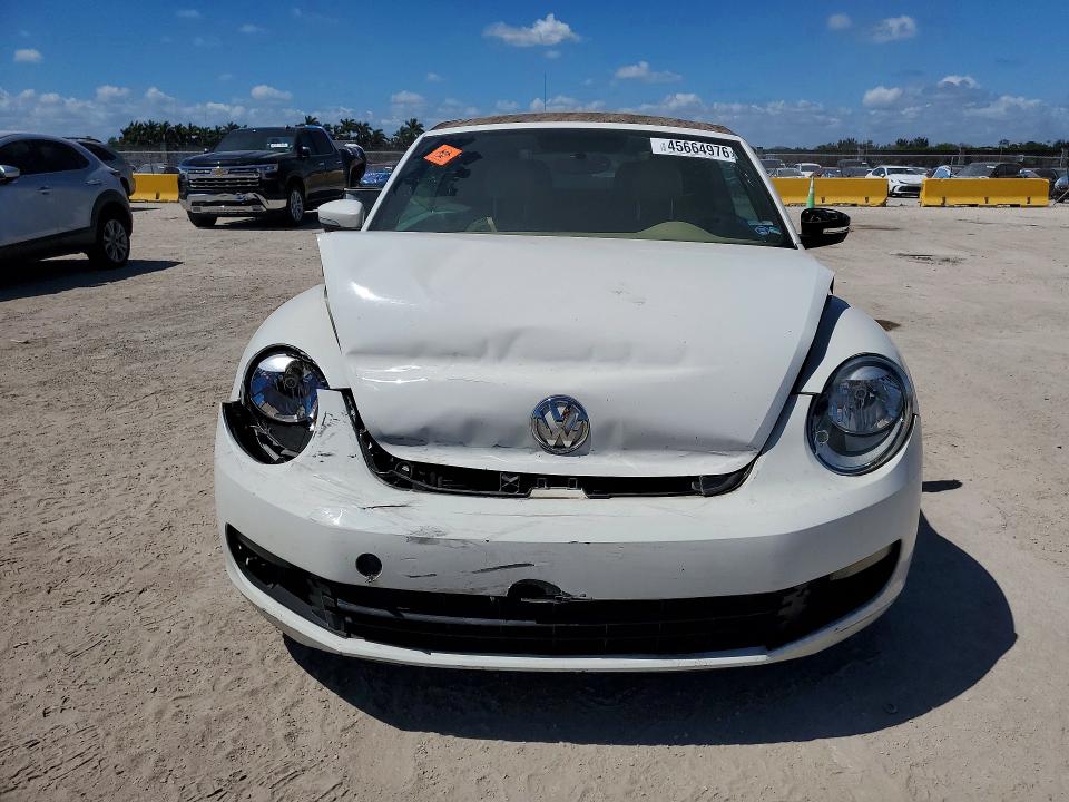 2014 Volkswagen Beetle მანქანა იყიდება აუქციონზე, vin: 3VW5X7ATXEM800356, აუქციონის ნომერი: 45664976