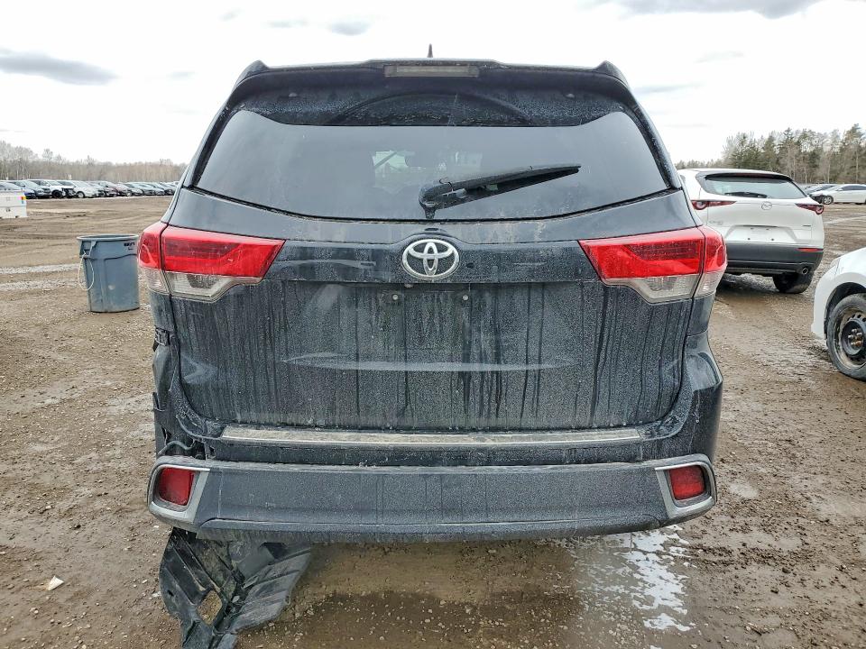 Aukcja sprzedaży 2018 Toyota Highlander, vin: 5TDJZRFH7JS537989, numer aukcji: 46393706