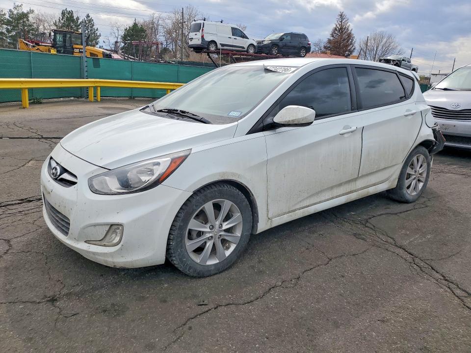 2012 Hyundai Accent მანქანა იყიდება აუქციონზე, vin: KMHCU5AE1CU027810, აუქციონის ნომერი: 47242786
