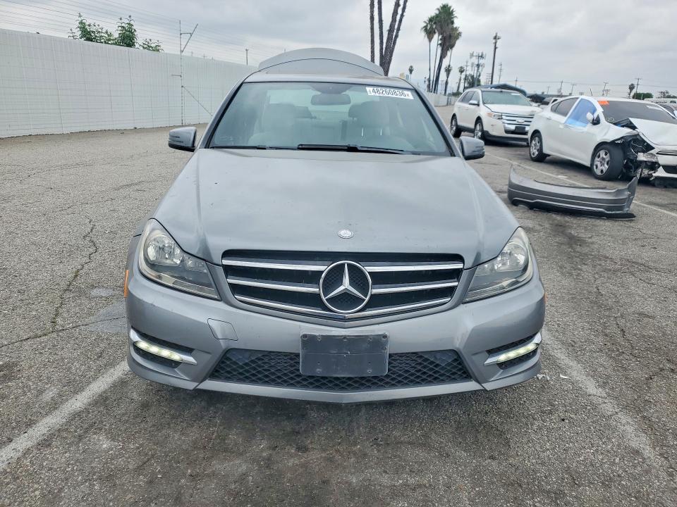 Продажа на аукционе авто 2014 Mercedes-benz C, vin: WDDGF4HB2ER306555, номер лота: 48260836