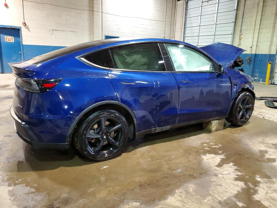 46037936 :رقم المزاد ، 7SAYGDEE8TF439966 vin ، 2026 Tesla Model Y مزاد بيع