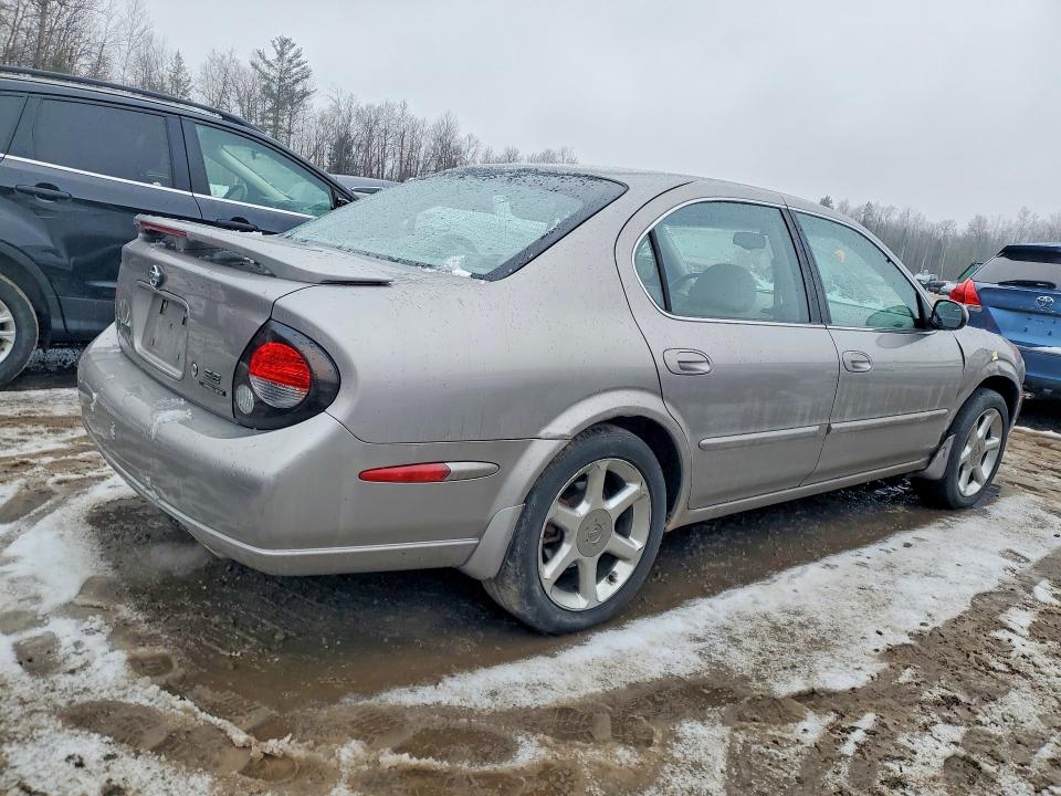 46562326 :رقم المزاد ، JN1CA31A31T314831 vin ، 2001 Nissan Maxima مزاد بيع
