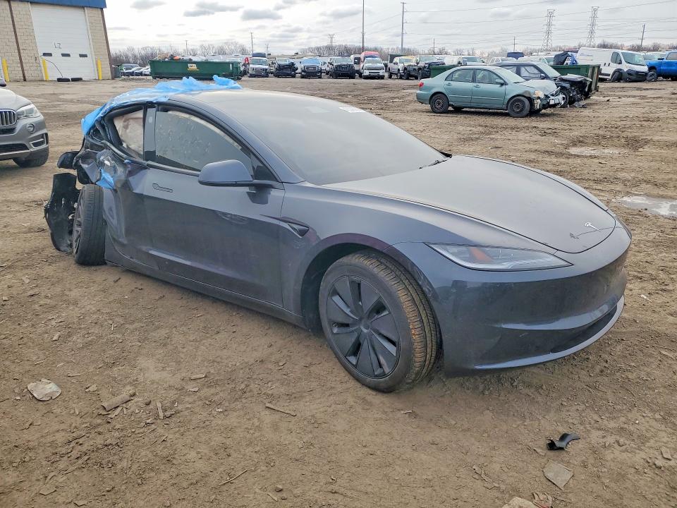 2025 Tesla Model 3 მანქანა იყიდება აუქციონზე, vin: 5YJ3E1EA2SF994922, აუქციონის ნომერი: 46349036