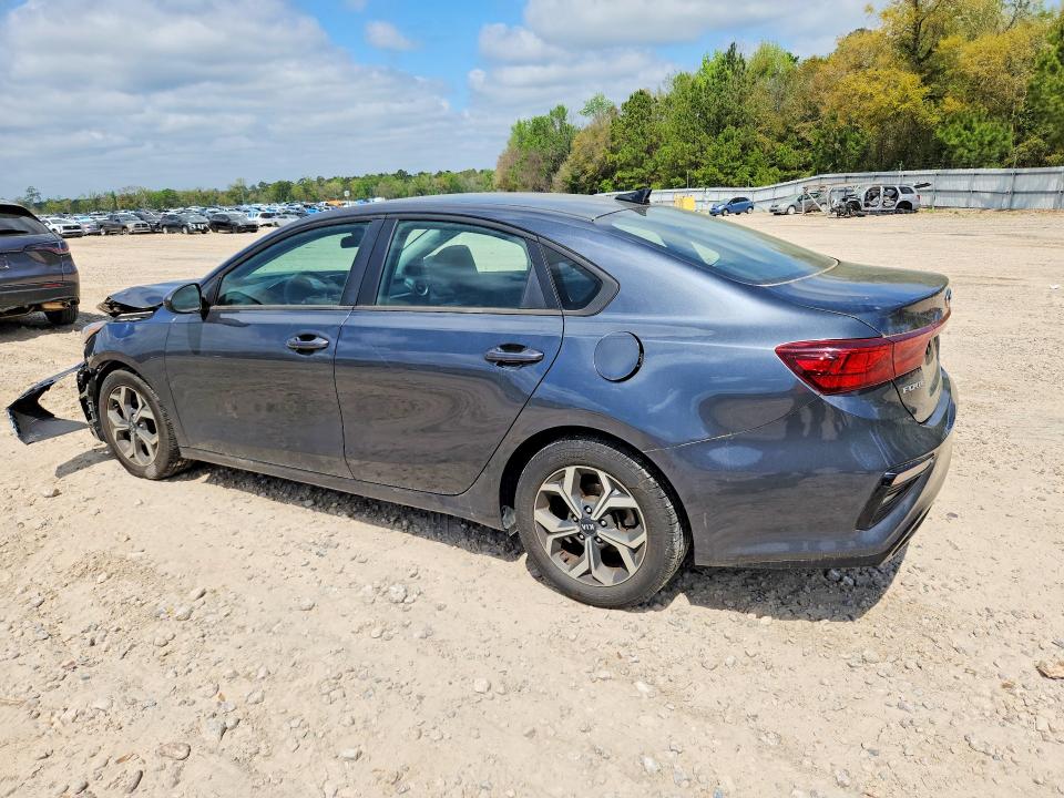 2021 Kia Forte მანქანა იყიდება აუქციონზე, vin: 3KPF24AD1ME339862, აუქციონის ნომერი: 47556626
