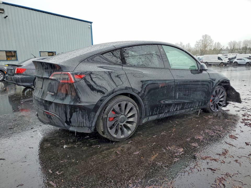 Продаж на аукціоні авто 2021 Tesla Model Y, vin: 5YJYGDEF4MF215858, номер лоту: 47553416