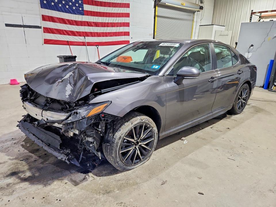 46143806 :رقم المزاد ، 4T1G11BK7PU105486 vin ، 2023 Toyota Camry مزاد بيع
