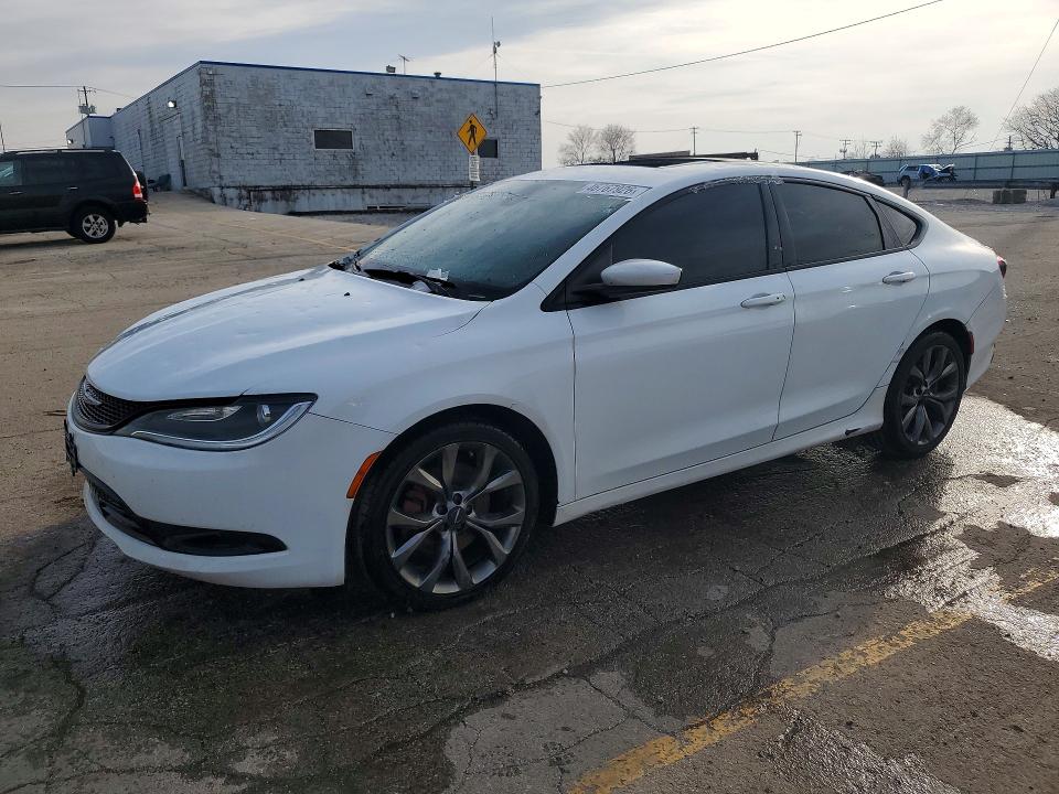46767926 :رقم المزاد ، 1C3CCCBB9FN537616 vin ، 2015 Chrysler 200 مزاد بيع