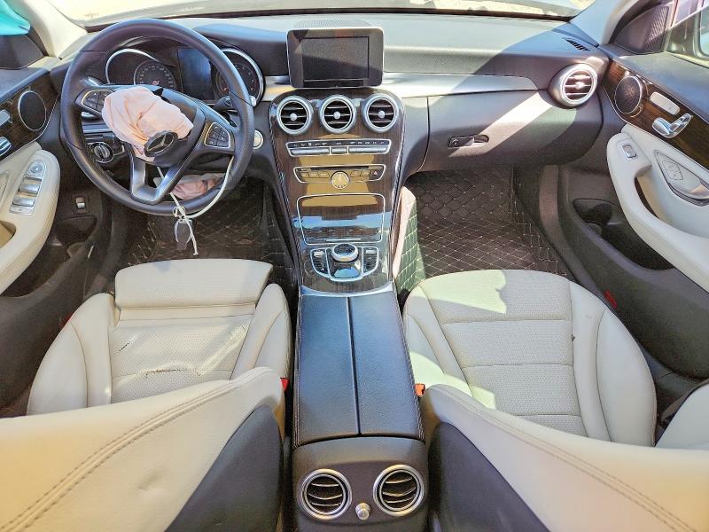 47886196 :رقم المزاد ، 55SWF4KB8HU197509 vin ، 2017 Mercedes-benz C مزاد بيع