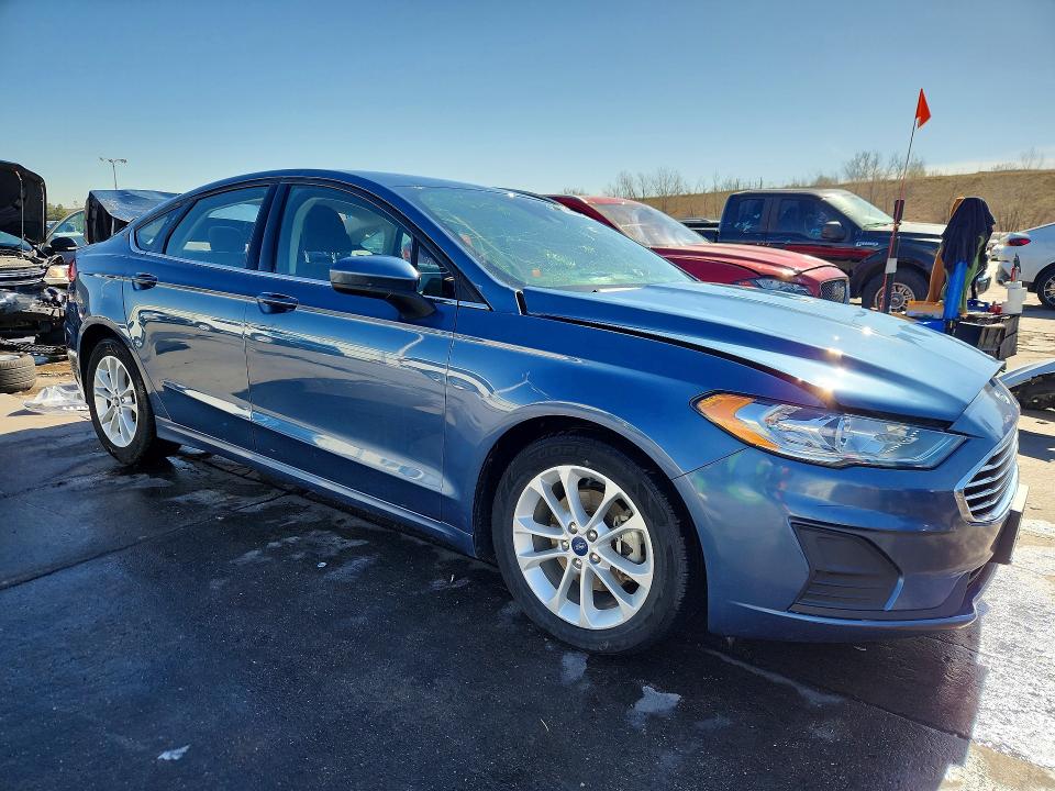 47432196 :رقم المزاد ، 3FA6P0HD0KR172017 vin ، 2019 Ford Fusion مزاد بيع
