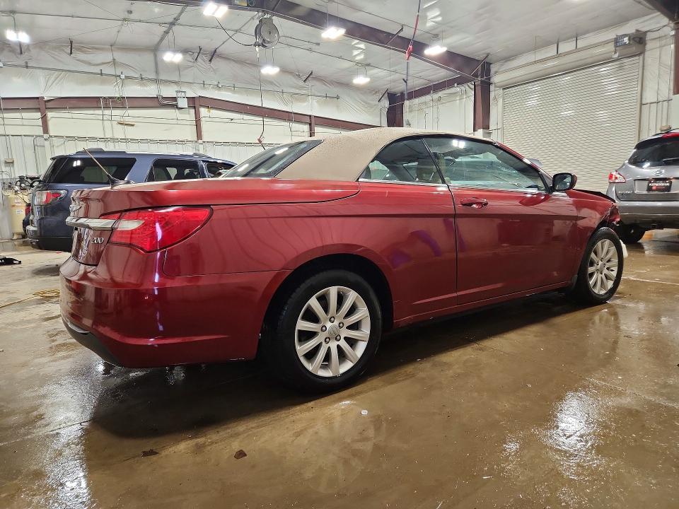 47989876 :رقم المزاد ، 1C3BCBEB0DN512053 vin ، 2013 Chrysler 200 مزاد بيع
