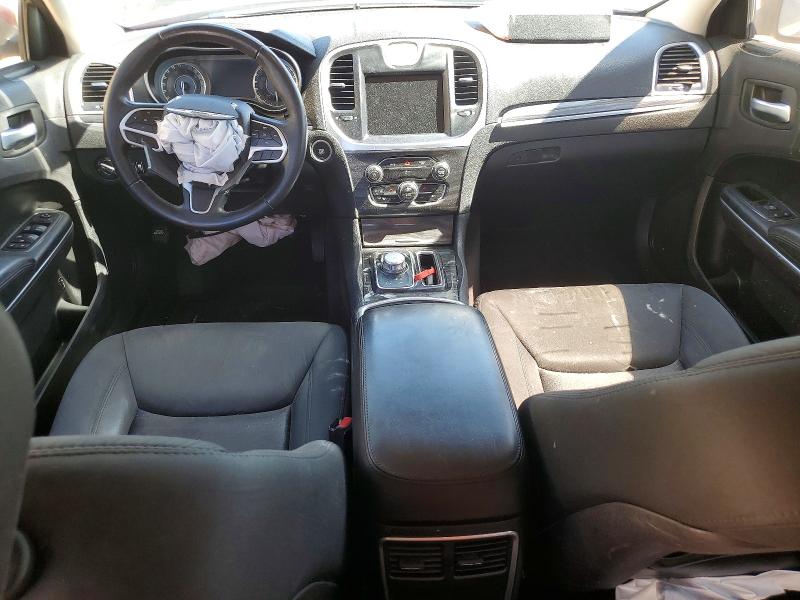 46203976 :رقم المزاد ، 2C3CCAAGXJH320823 vin ، 2018 Chrysler 300 مزاد بيع