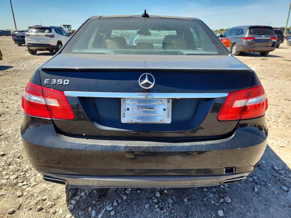 2011 Mercedes-benz E მანქანა იყიდება აუქციონზე, vin: WDDHF5GB3BA418738, აუქციონის ნომერი: 46020556