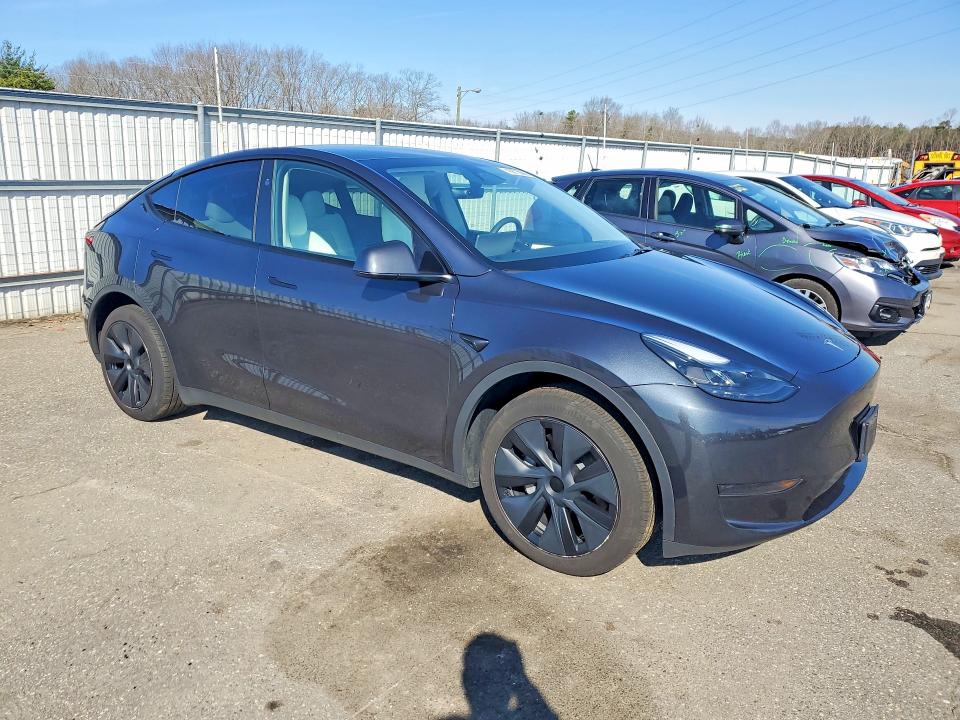 Продаж на аукціоні авто 2024 Tesla Model Y, vin: 7SAYGDED3RF205654, номер лоту: 46875896