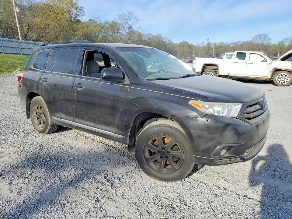 2013 Toyota Highlander მანქანა იყიდება აუქციონზე, vin: 5TDZK3EH2DS136957, აუქციონის ნომერი: 47086106