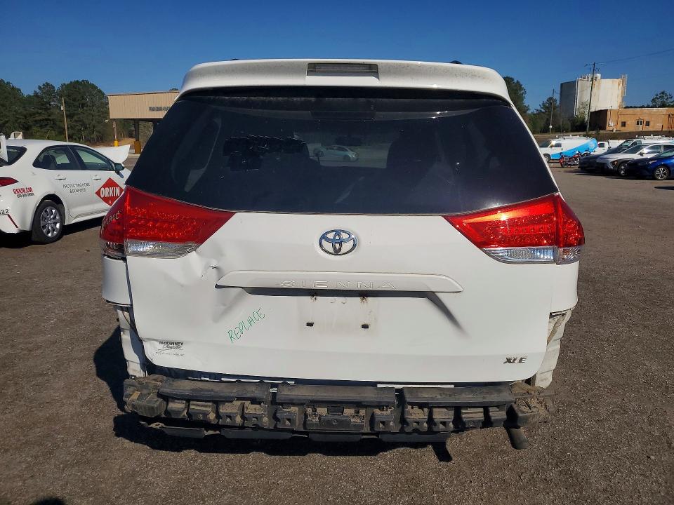 Aukcja sprzedaży 2014 Toyota Sienna, vin: 5TDYK3DC4ES450354, numer aukcji: 46485706