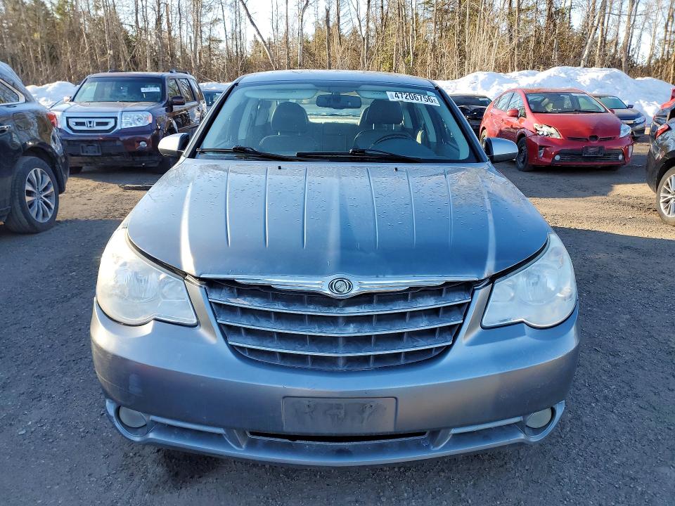 47206756 :رقم المزاد ، 1C3LC66M88N277757 vin ، 2008 Chrysler Sebring Limited 4dr مزاد بيع