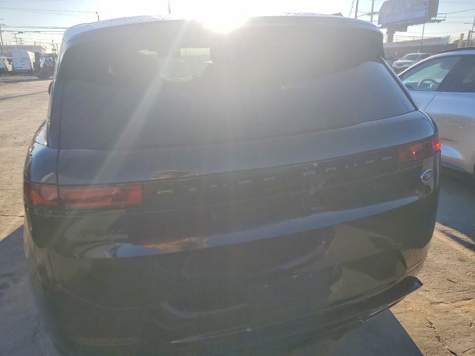 Продаж на аукціоні авто 2023 Land Rover Range Rover Sport, vin: SAL1L9FU9PA124520, номер лоту: 46519116