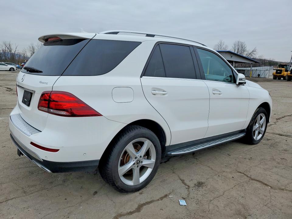 46434836 :رقم المزاد ، 4JGDA5HB4JB189013 vin ، 2018 Mercedes-benz Gle مزاد بيع