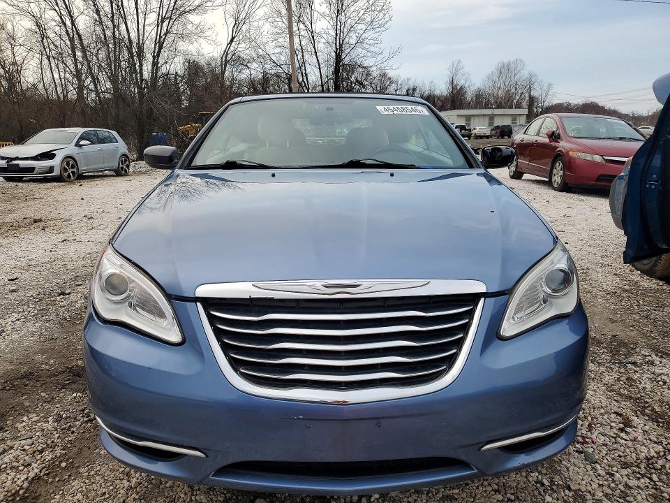 45458546 :رقم المزاد ، 1C3BC2EG9BN568324 vin ، 2011 Chrysler 200 مزاد بيع
