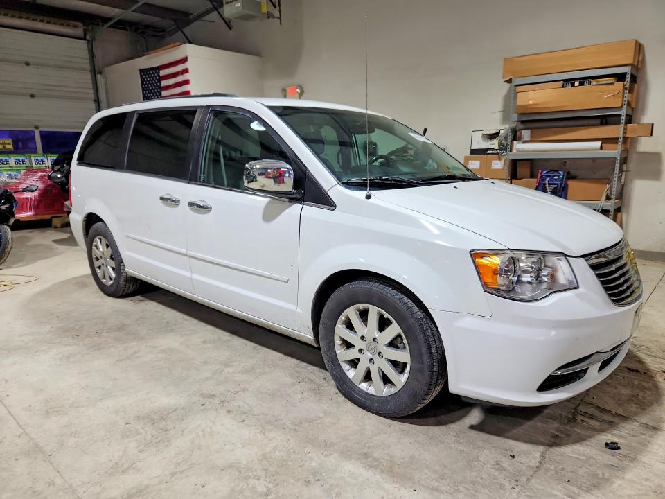 2016 Chrysler Town & Country მანქანა იყიდება აუქციონზე, vin: 2C4RC1AG1GR104514, აუქციონის ნომერი: 45586186
