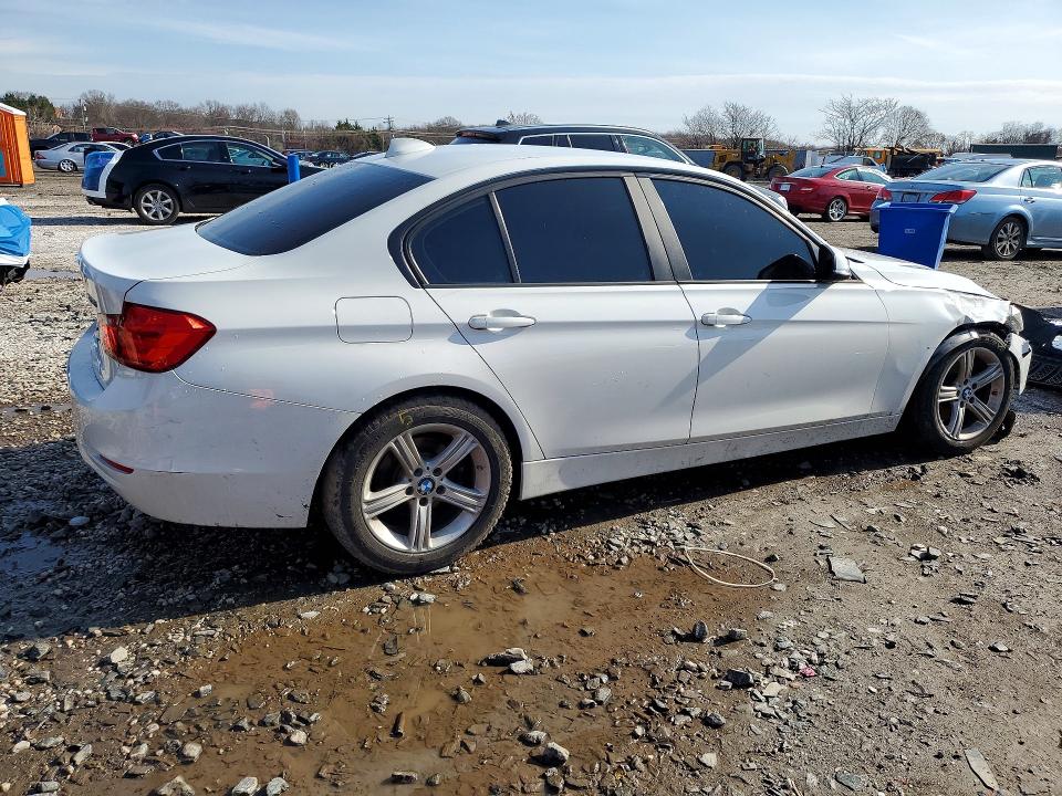 45605486 :رقم المزاد ، WBA3B5C51DF592102 vin ، 2013 Bmw 328 مزاد بيع