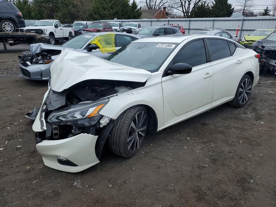 47311066 :رقم المزاد ، 1N4BL4CVXLC128690 vin ، 2020 Nissan Altima مزاد بيع