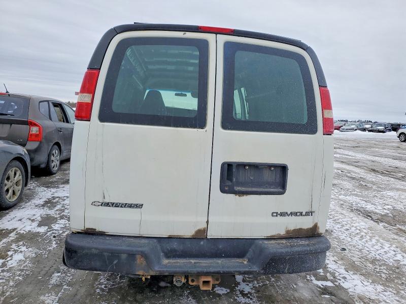 74196575 :رقم المزاد ، 1GCHG39U161235760 vin ، 2006 Chev Express G3500 مزاد بيع