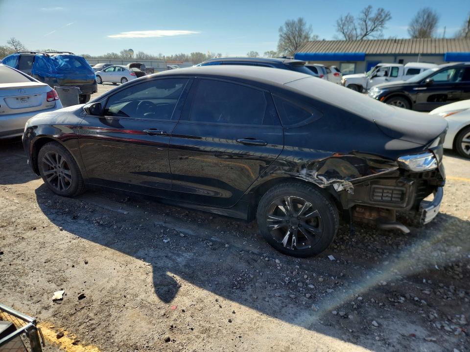 46722256 :رقم المزاد ، 1C3CCCAB4GN166299 vin ، 2016 Chrysler 200 مزاد بيع