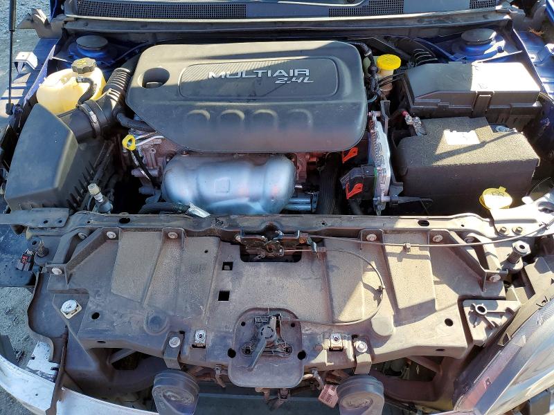 41602846 :رقم المزاد ، 1C3CCCABXFN692175 vin ، 2015 Chrysler 200 مزاد بيع