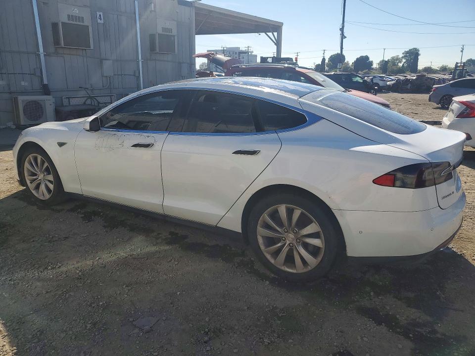 Продажа на аукционе авто 2014 Tesla Model S, vin: 5YJSA1H18EFP49338, номер лота: 46700596