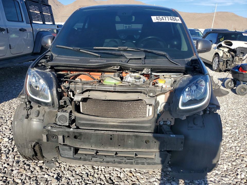 Aukcja sprzedaży 2017 Smart Fortwo, vin: WMEFJ9BA8HK214558, numer aukcji: 45477486
