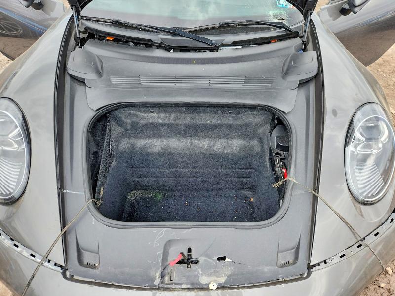 41875906 :رقم المزاد ، WP0CB2A93NS245256 vin ، 2022 Porsche 911 مزاد بيع