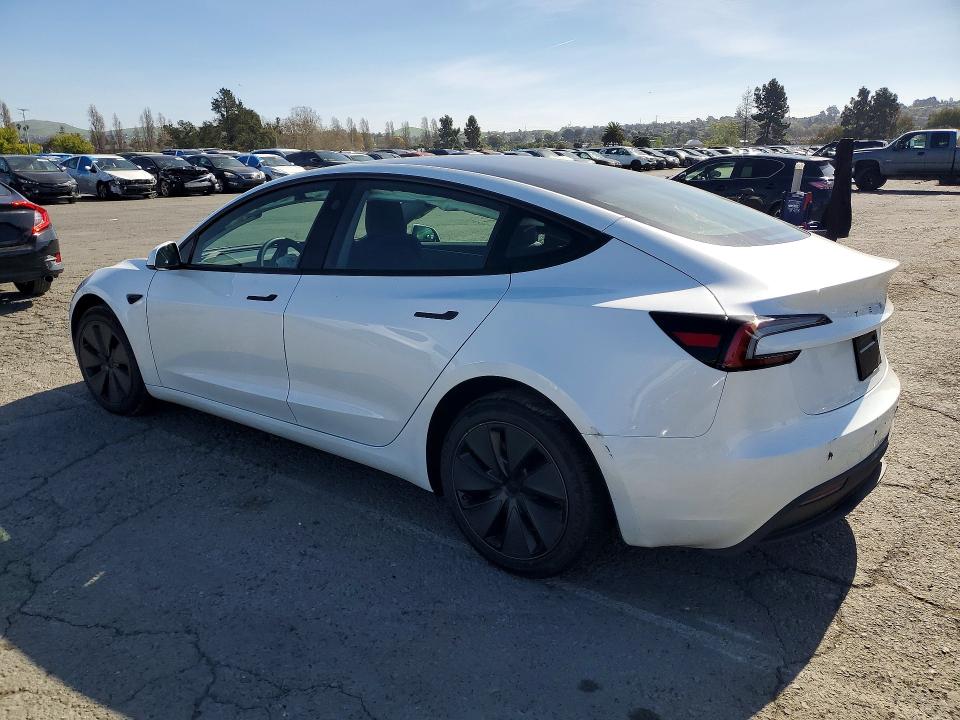 2025 Tesla Model 3 მანქანა იყიდება აუქციონზე, vin: 5YJ3E1EA6SF026077, აუქციონის ნომერი: 45625826