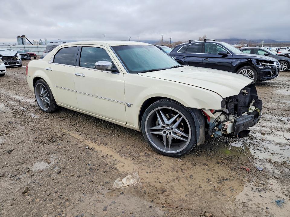 2006 Chrysler 300c მანქანა იყიდება აუქციონზე, vin: 2C3LA63H16H249432, აუქციონის ნომერი: 79595915