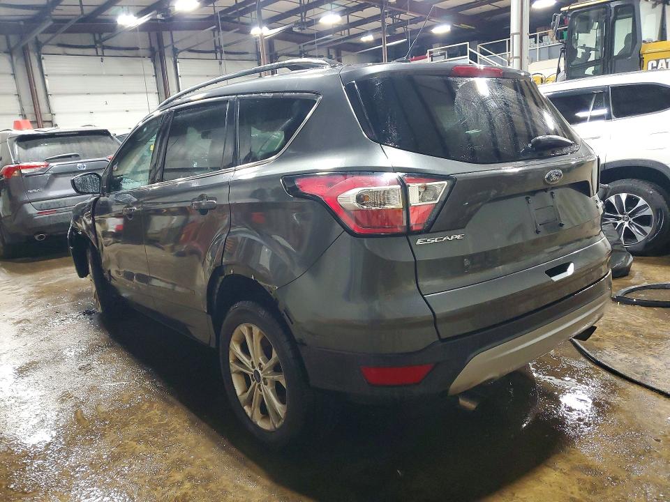 79523345 :رقم المزاد ، 1FMCU9GD4HUE61829 vin ، 2017 Ford Escape مزاد بيع