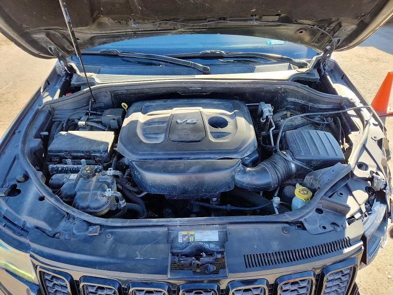 41876026 :رقم المزاد ، 1C4RJFLG2HC932873 vin ، 2017 Jeep Grand Cherokee مزاد بيع