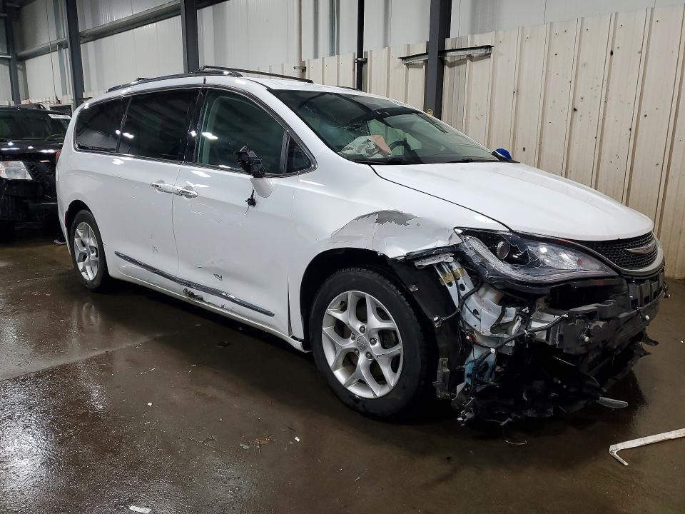 Продажа на аукционе авто 2017 Chrysler Pacifica, vin: 2C4RC1EG1HR597980, номер лота: 45675916