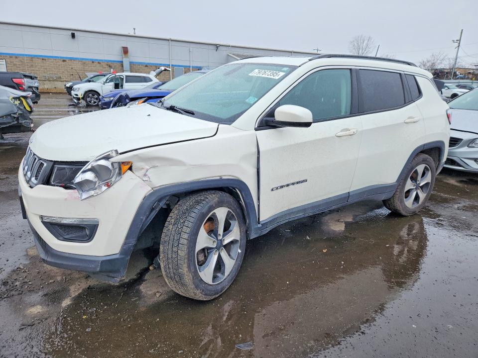2018 Jeep Compass მანქანა იყიდება აუქციონზე, vin: 3C4NJDBB8JT104362, აუქციონის ნომერი: 79767395
