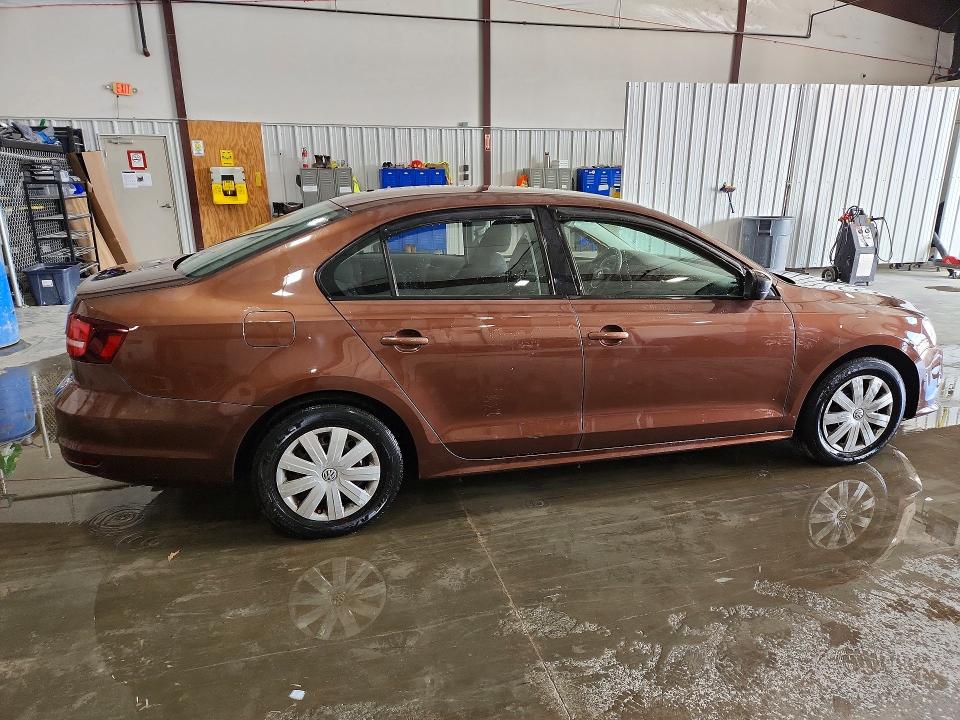 46647606 :رقم المزاد ، 3VW267AJXGM410493 vin ، 2016 Volkswagen Jetta مزاد بيع
