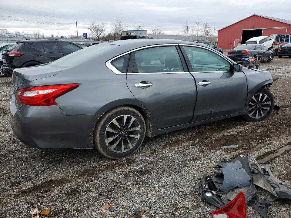 Продажа на аукционе авто 2017 Nissan Altima, vin: 1N4AL3APXHN340480, номер лота: 45810156