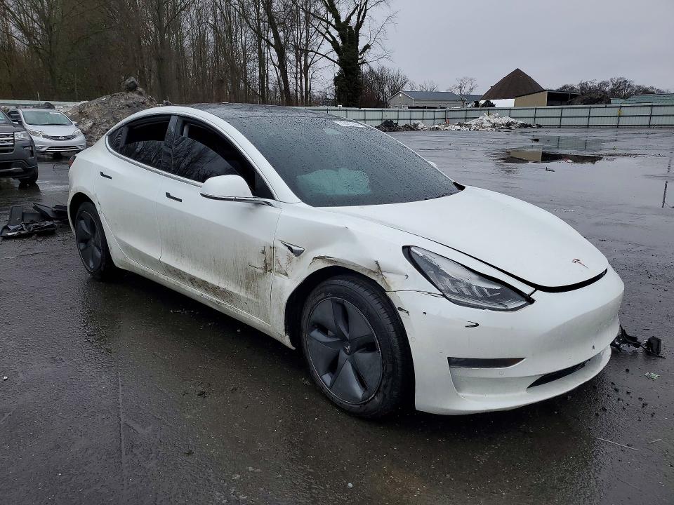 79423695 :رقم المزاد ، 5YJ3E1EBXKF388261 vin ، 2019 Tesla Model 3 مزاد بيع