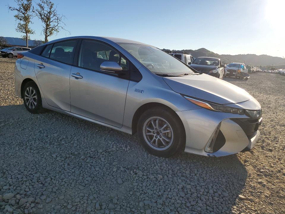 Продажа на аукционе авто 2021 Toyota Prius Prime, vin: JTDKAMFP3M3181522, номер лота: 79654785